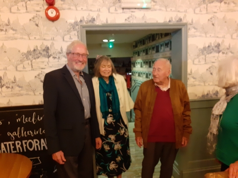 Richard  OT423 and Marilyn Woolfrey, Tony Foster  OT256 , Helen Jones<br>