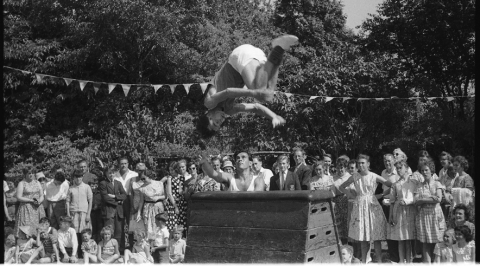 The man in the singlet providing support is the sports master Graham Reynolds c.1960<br>© Mike Leggett