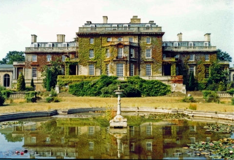 The mansion just after closure<br>